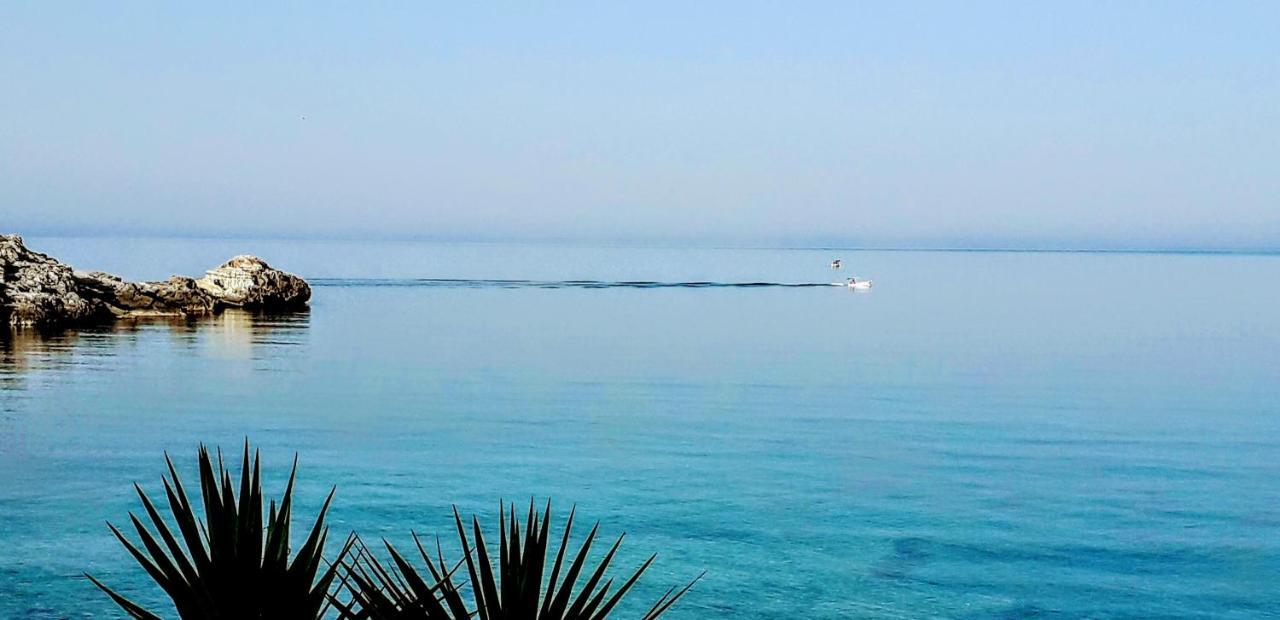 Villa Pefnos Agios Nikolaos  Exteriör bild
