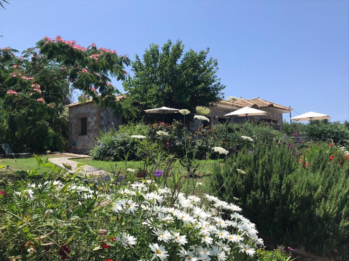 Villa Pefnos Agios Nikolaos  Exteriör bild
