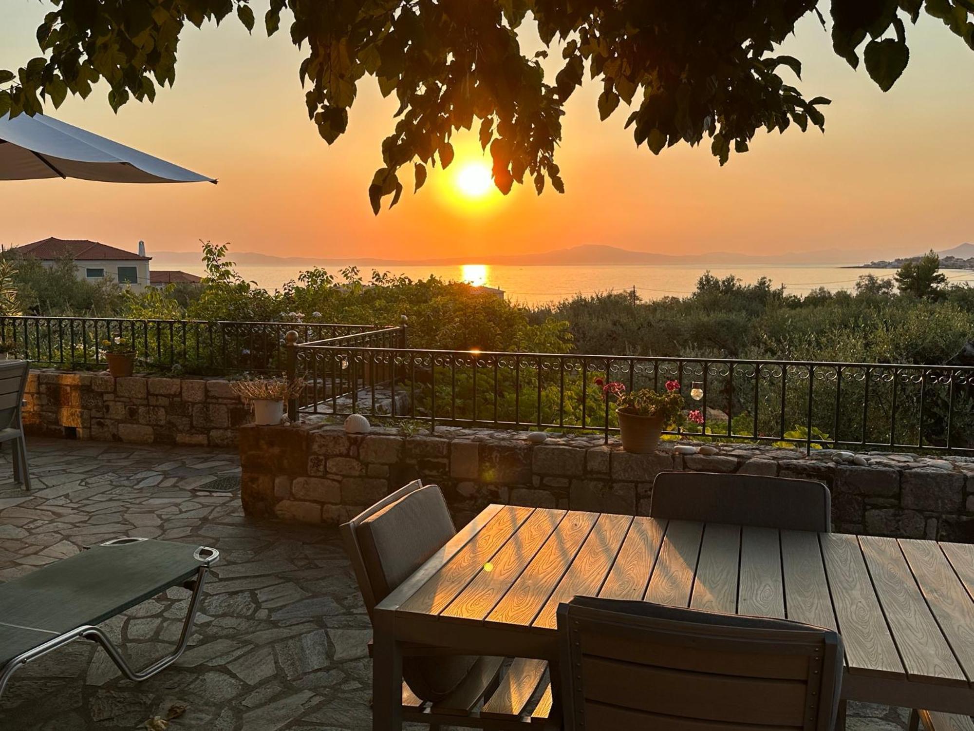 Villa Pefnos Agios Nikolaos  Exteriör bild