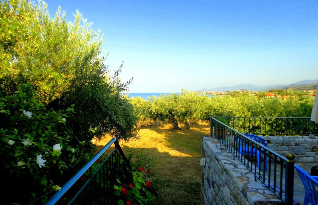 Villa Pefnos Agios Nikolaos  Rum bild